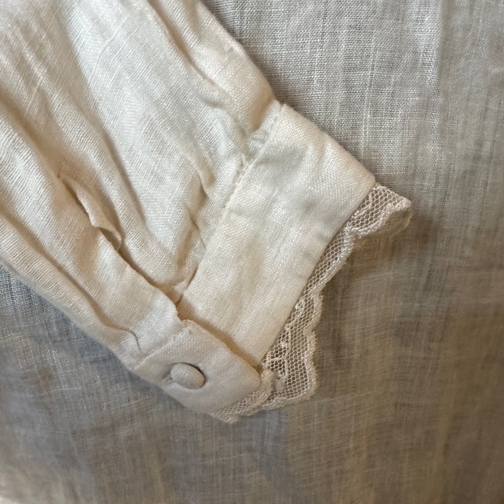 Linen & Lace - Picture 6 of 9